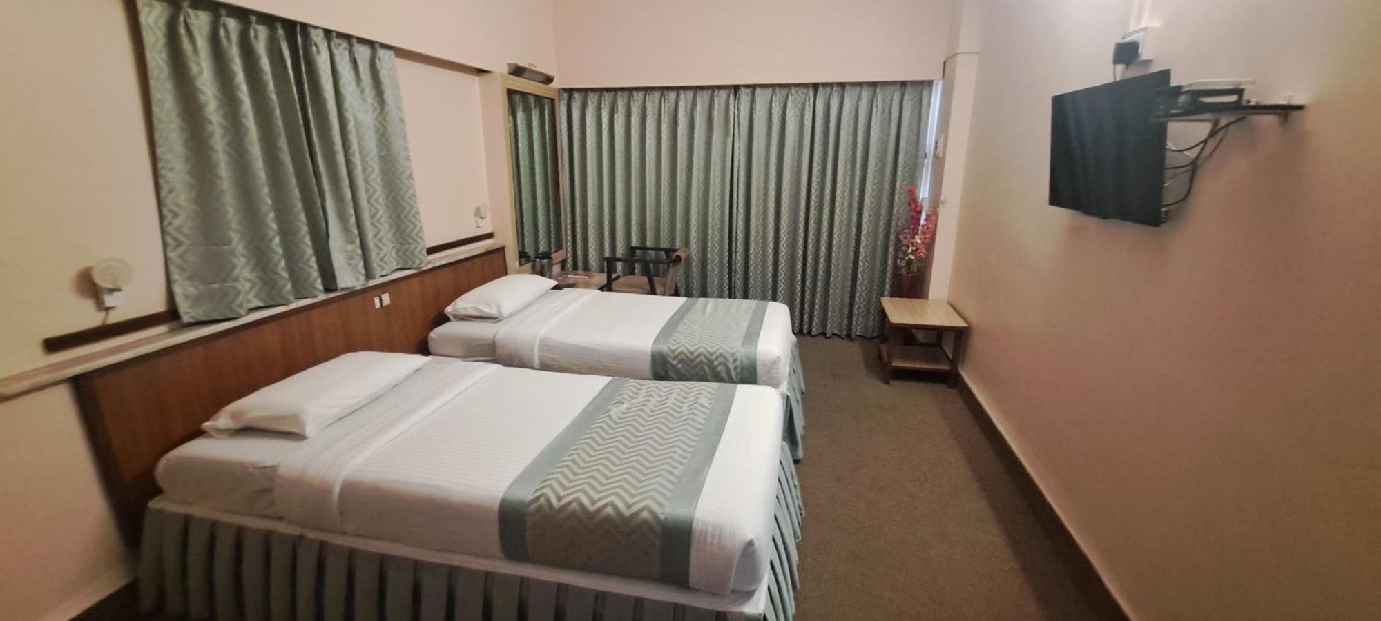 Hotel Swaroop Pune Exterior foto